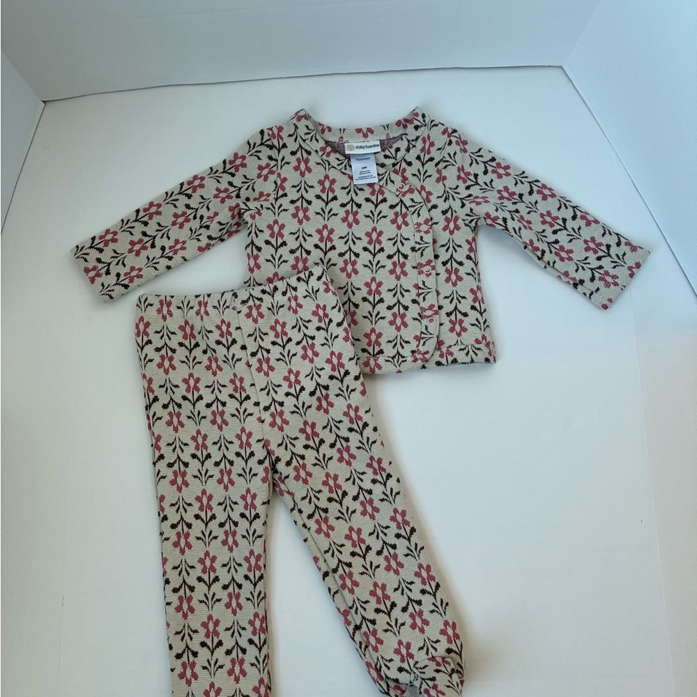 Baby Girls DAISY FUENTES Lounge Set 6-9 months